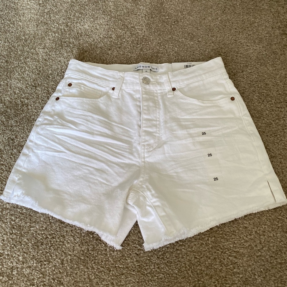 and Now This Women's High-Rise Frayed Denim Shorts - White